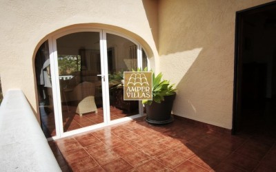 Spacious villa with guest apartment within short distance of the center of Altea la Vella.